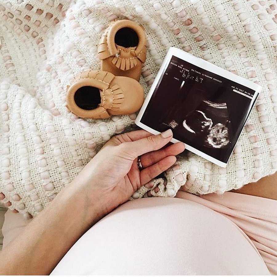 Идеи для красивых подписей к фото с выписки из роддома