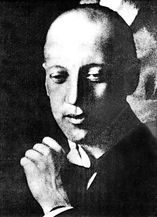 Стихи: николай гумилев - я знаю женщину: молчанье