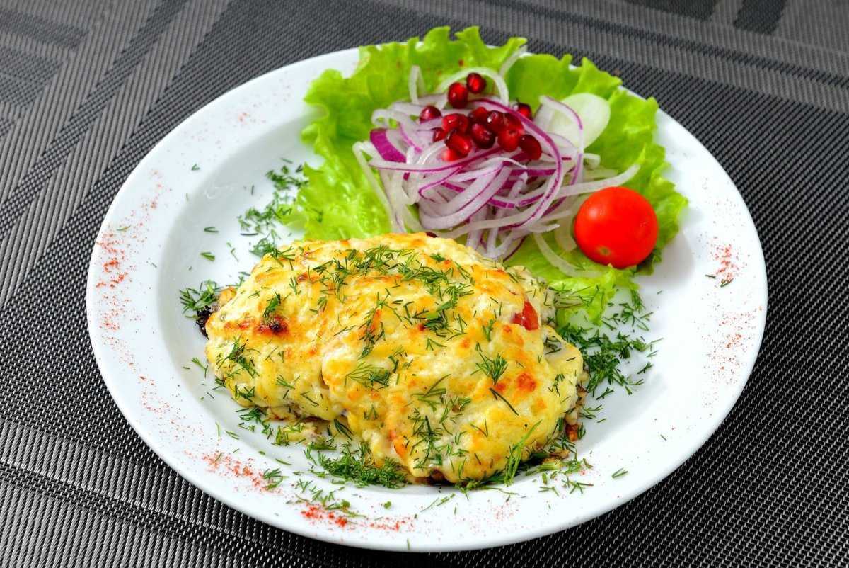 Говядина, запеченная в духовке: рецепты
