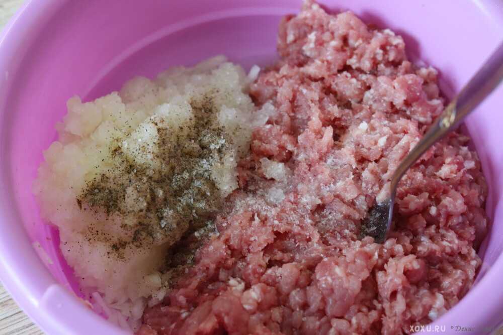 Сочные пельмени из говяжьего и свиного фарша в домашних условиях