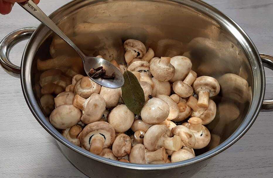 Маринованные шампиньоны быстрого приготовления