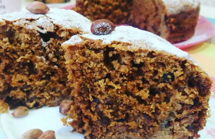 Коврижка на кефире с вареньем как у мамы — очень вкусно по-домашнему