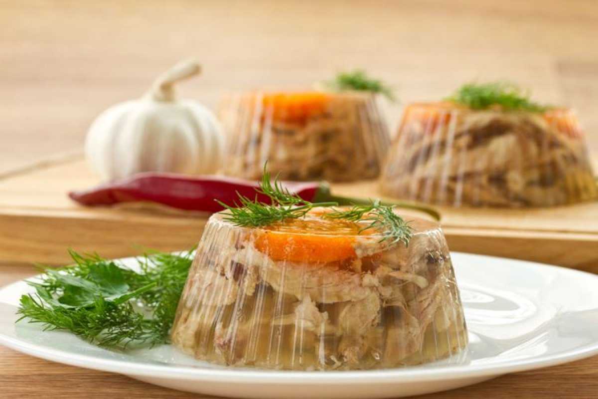 Как приготовить холодец из курицы без желатина дома